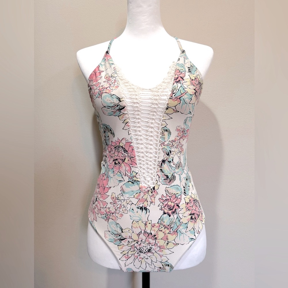 Billabong one piece swimsuit size small